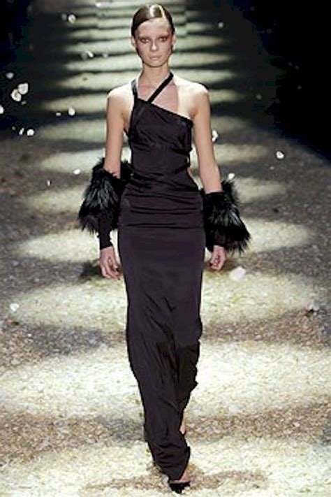 advertentid gucci 2003|gucci runway dresses 2003.